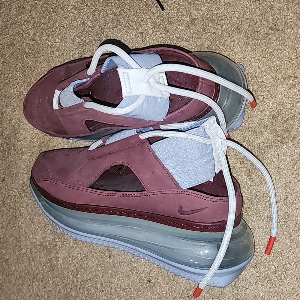 Nike AO3189-600 Air Max FF 720 Women's 7.5